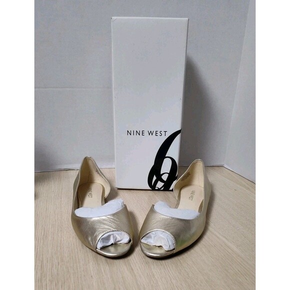 Nine West Bachloret Gold Metallic Flats Women's 7.5M Open Toe - Picture 11 of 12